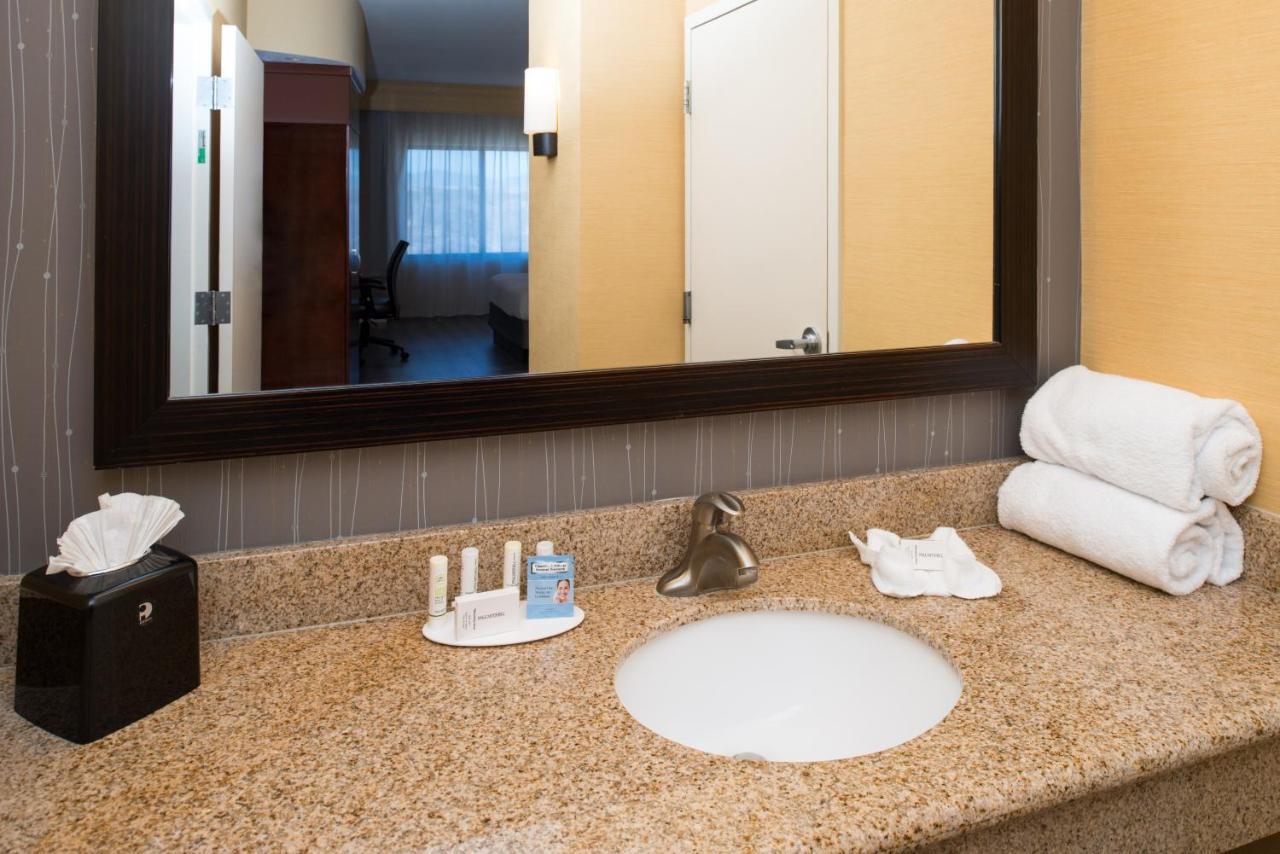 Courtyard By Marriott Victorville