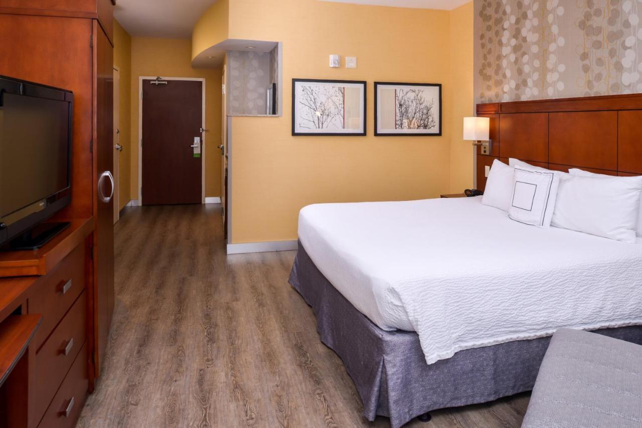 Courtyard By Marriott Victorville Hotel