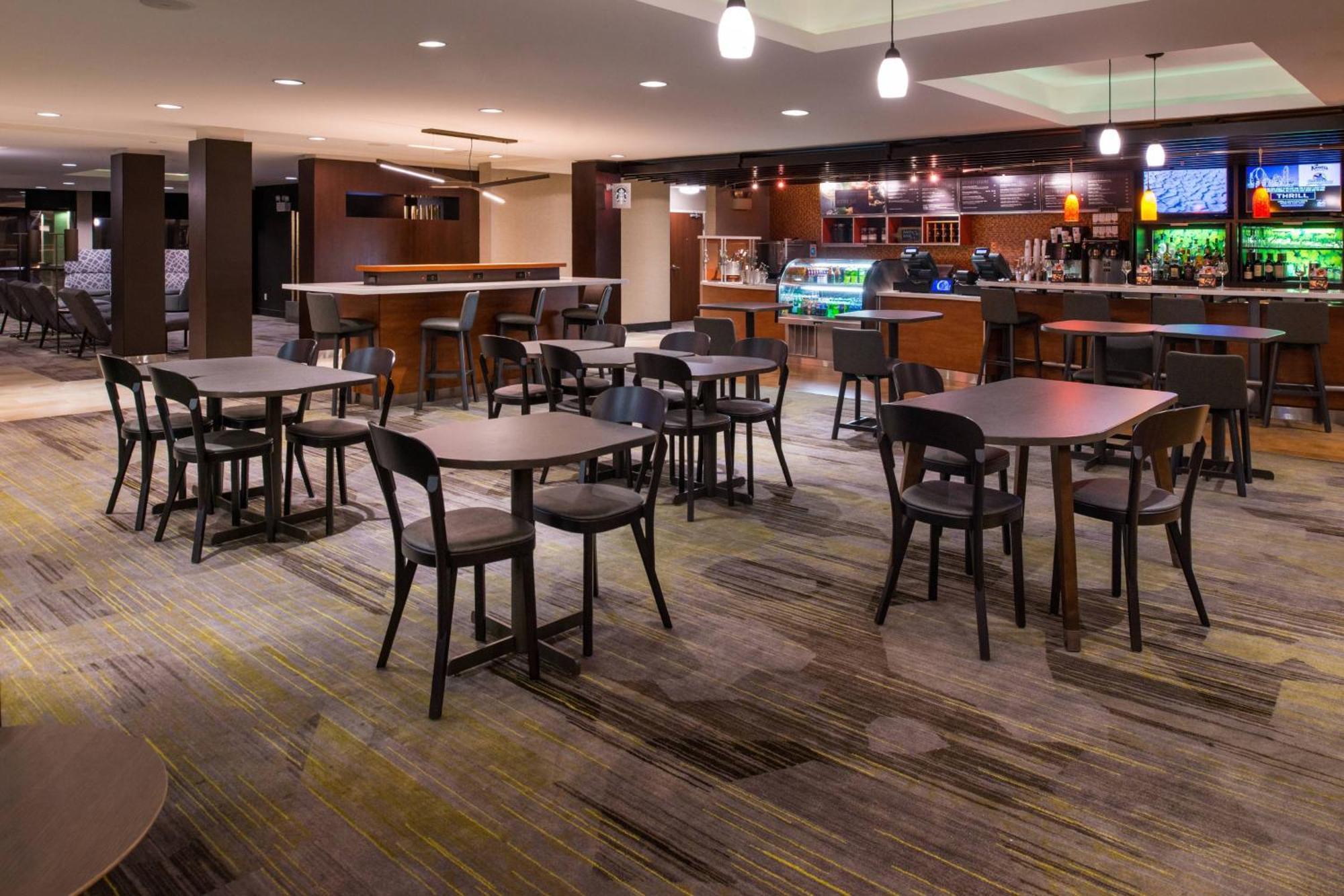 Courtyard By Marriott Victorville 3*
