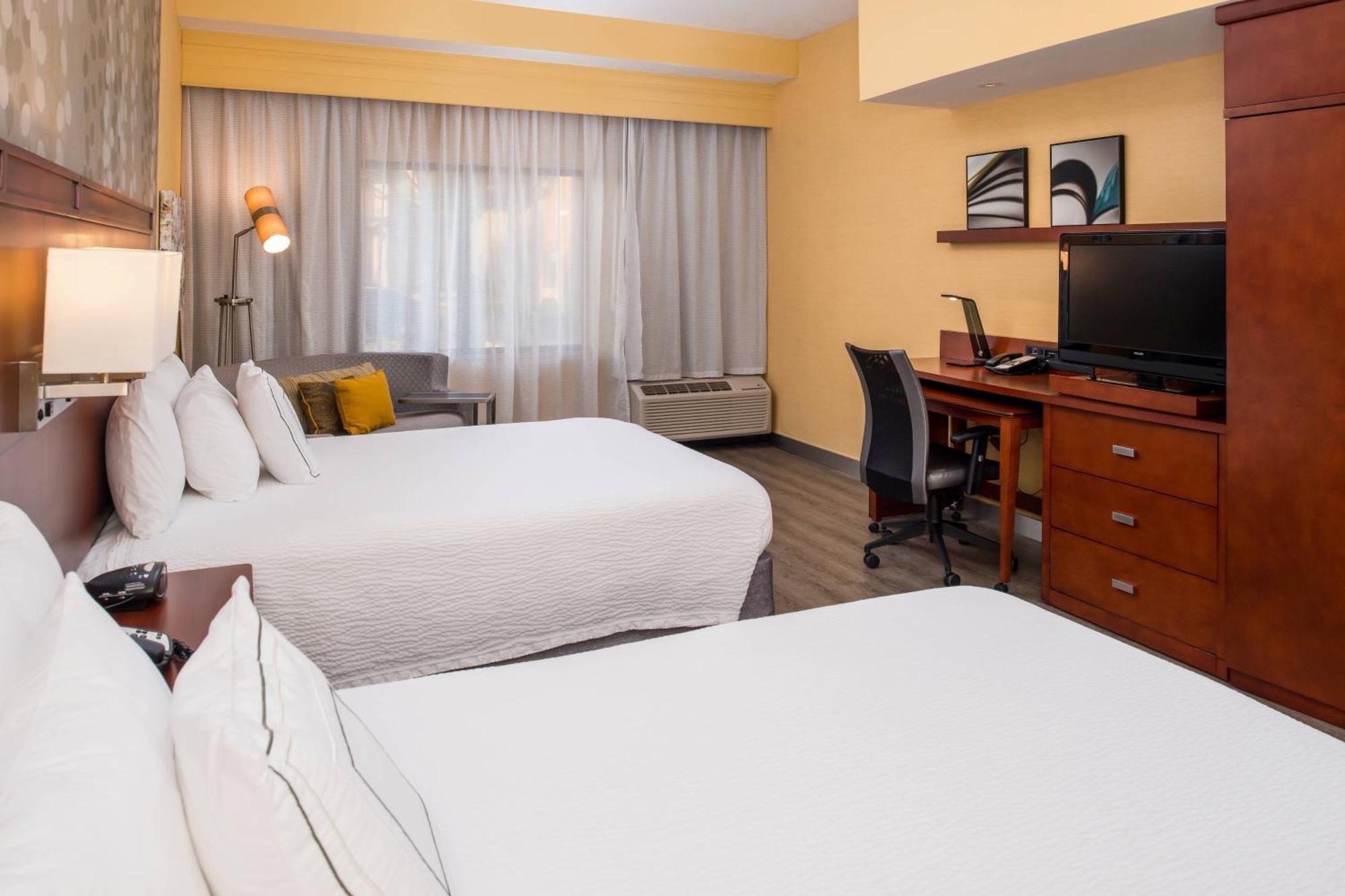Hotel Courtyard By Marriott Victorville