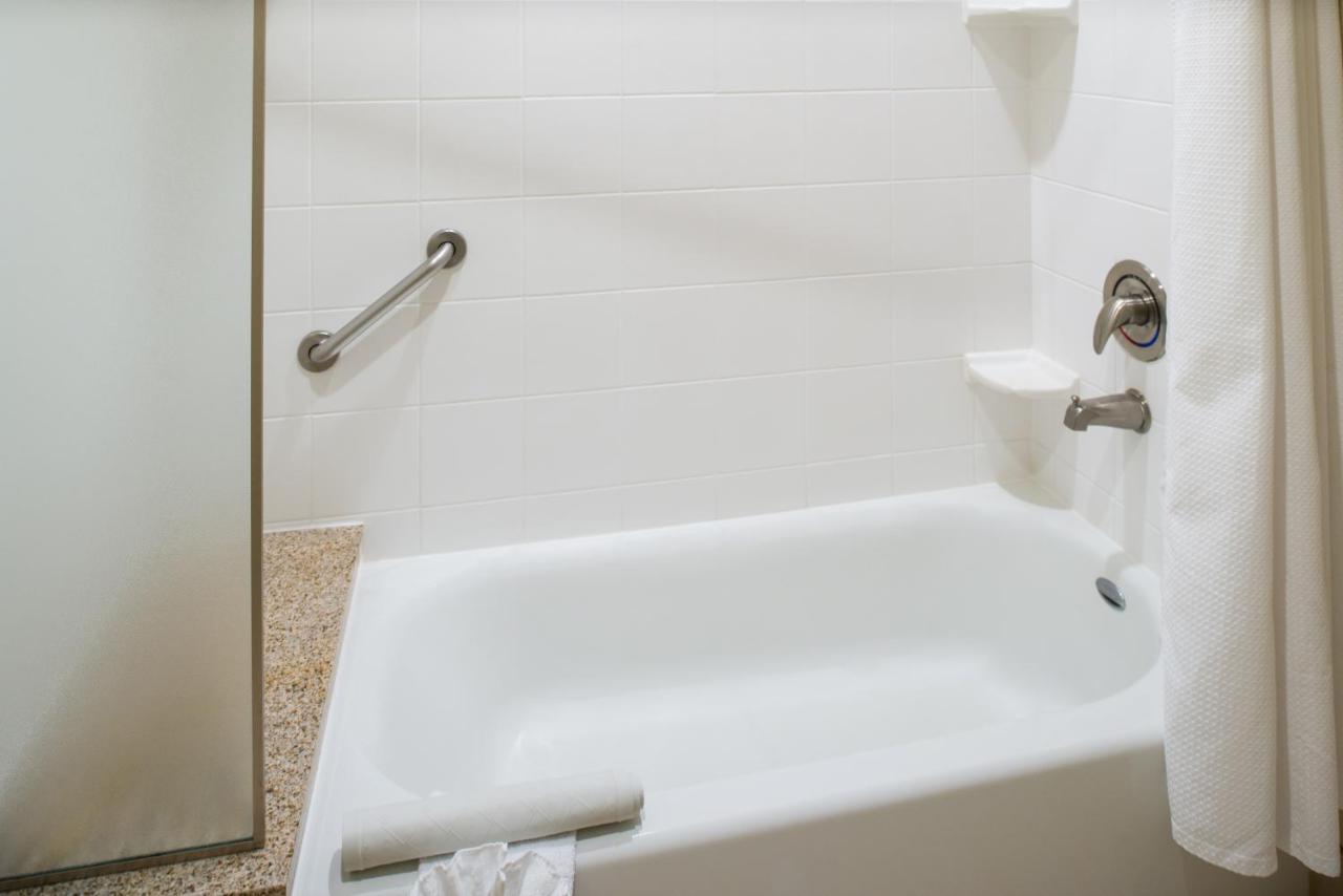 Courtyard By Marriott Victorville Hotel Hesperia