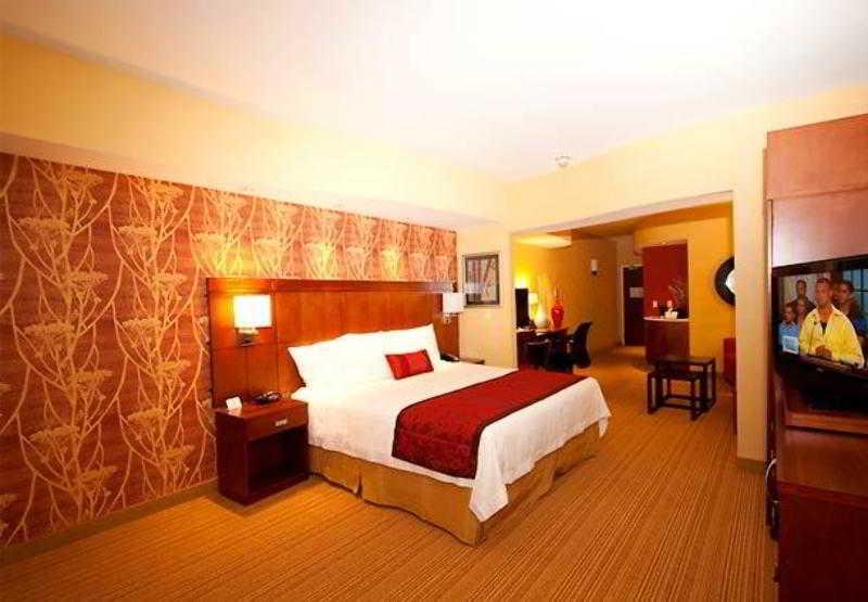 Courtyard By Marriott Victorville Hotel 3*