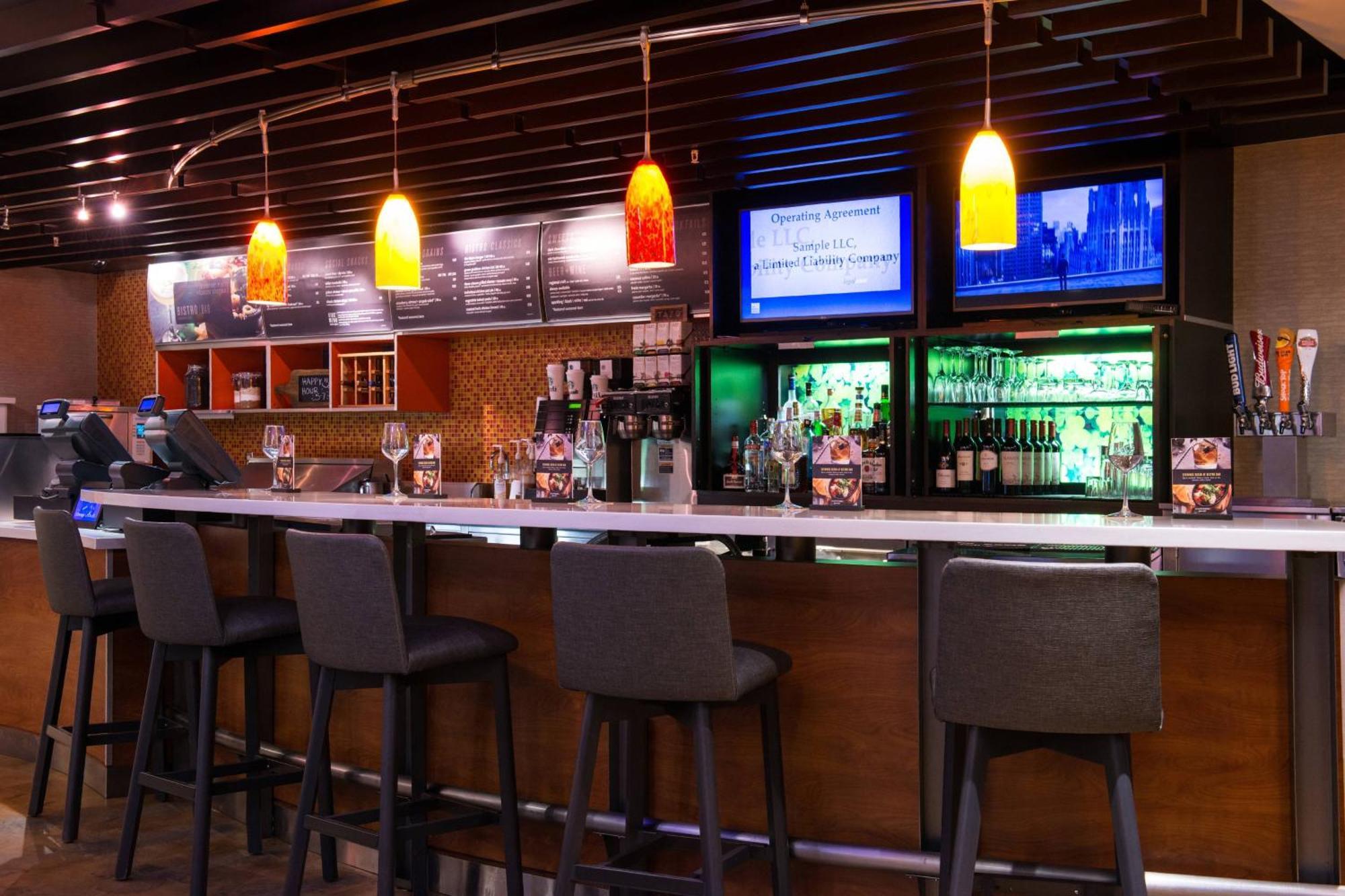 Hotel Courtyard By Marriott Victorville 3*