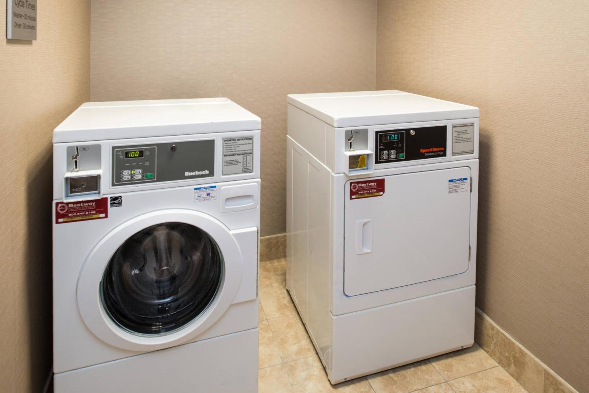 Courtyard By Marriott Victorville Hotel Hesperia
