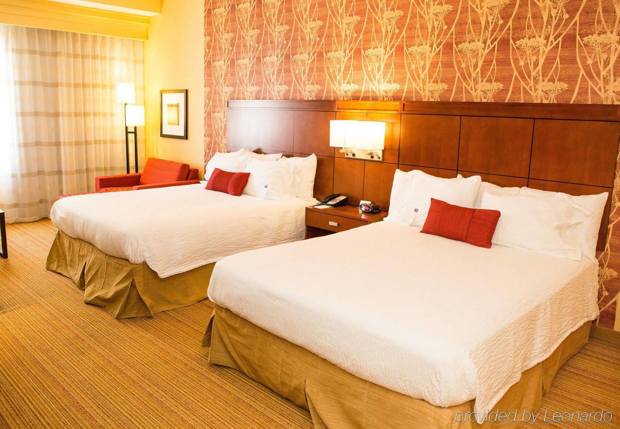 Hotel Courtyard By Marriott Victorville 3*