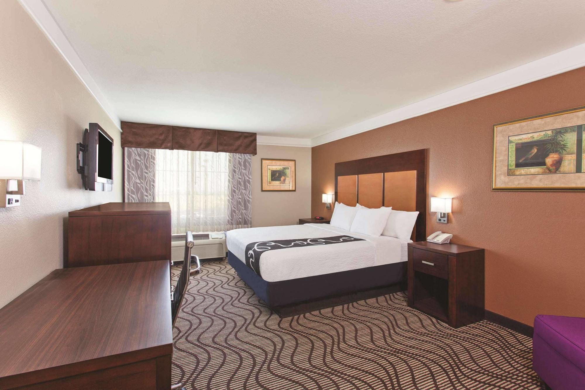 Courtyard By Marriott Victorville Hotel Hesperia